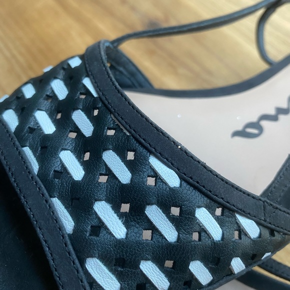 MIA Flat Black Sandals 9.5 NEW - Picture 3 of 5